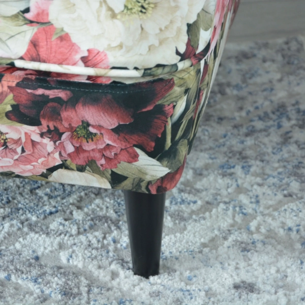 KOMFORTOWY FOTEL USZAK BLUM W KWIATY PIWONIE NA DREWNIANYCH NOGACH
