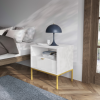DESIGNERSKI STOLIK NOCNY Z SZUFLADĄ I LAMELAMI LAMELO LA6 BIAŁY + ZŁOTY - W ARANŻACJI