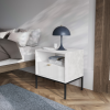 DESIGNERSKI STOLIK NOCNY Z SZUFLADĄ I LAMELAMI LAMELO LA6 BIAŁY + CZARNY - W ARANŻACJI
